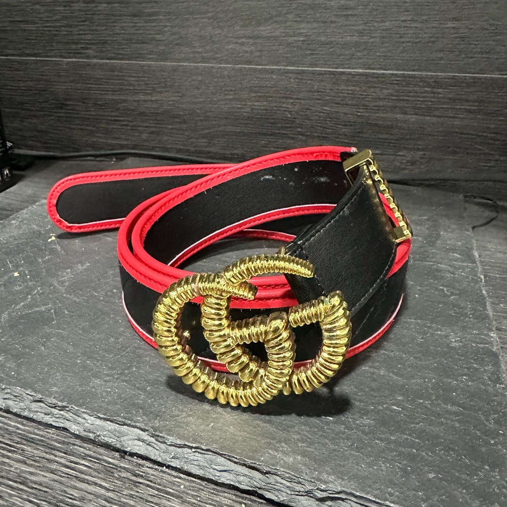 Gucci Ladies Matelassé Black/Red Leather Torchon Double G Buckle Belt